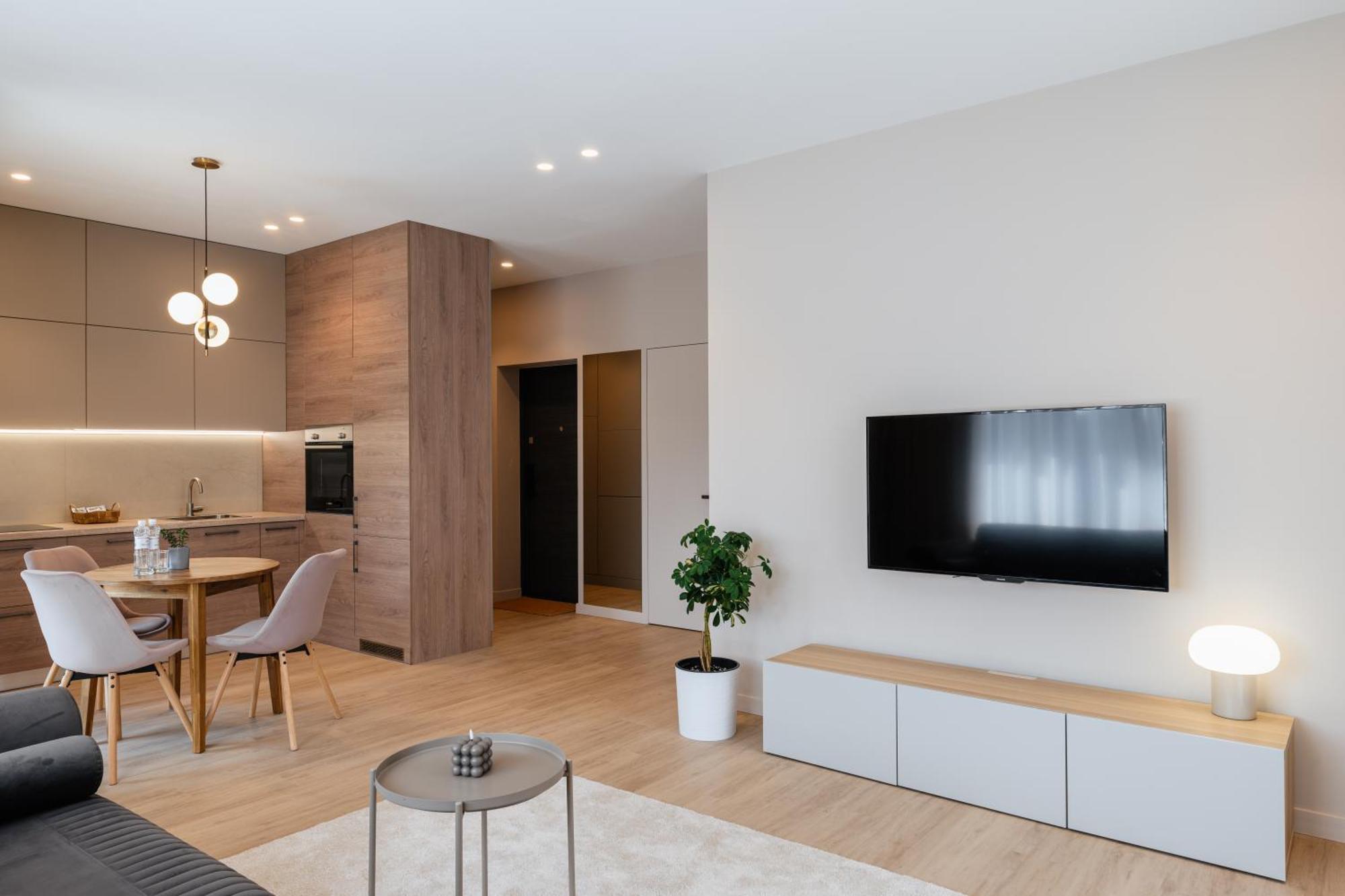 Мм Group Apartment Oezjhorod Buitenkant foto