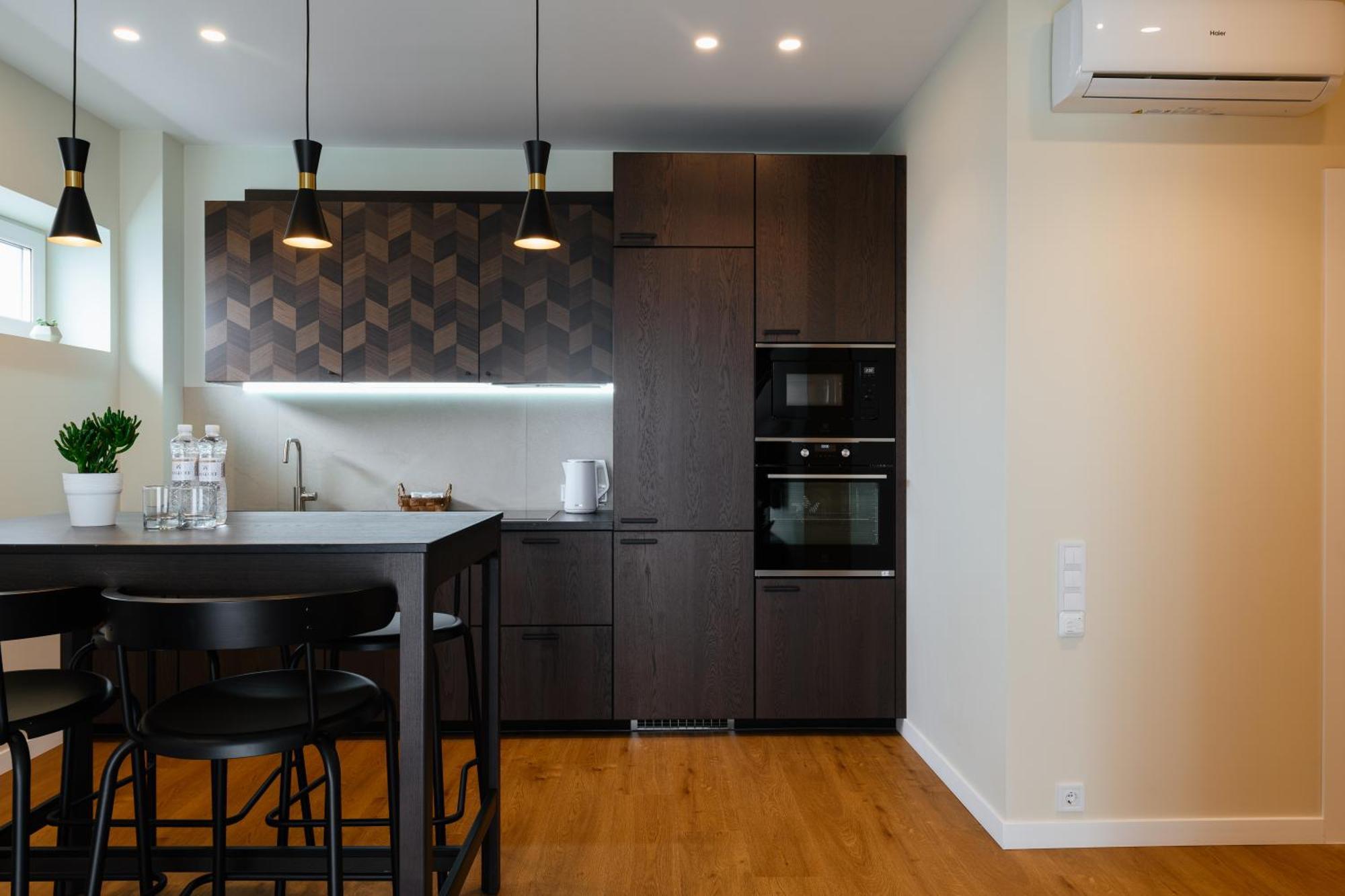 Мм Group Apartment Oezjhorod Buitenkant foto