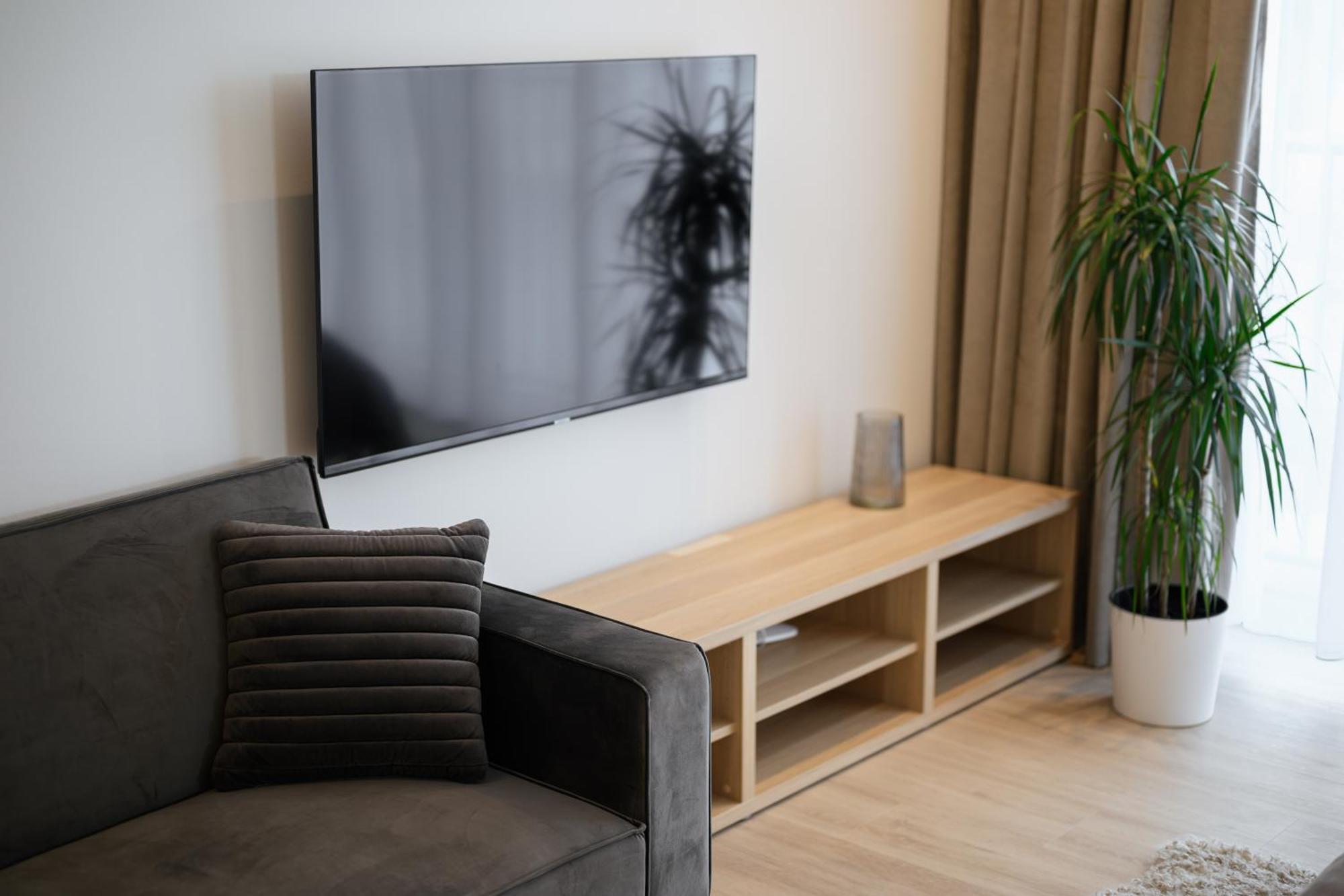 Мм Group Apartment Oezjhorod Buitenkant foto