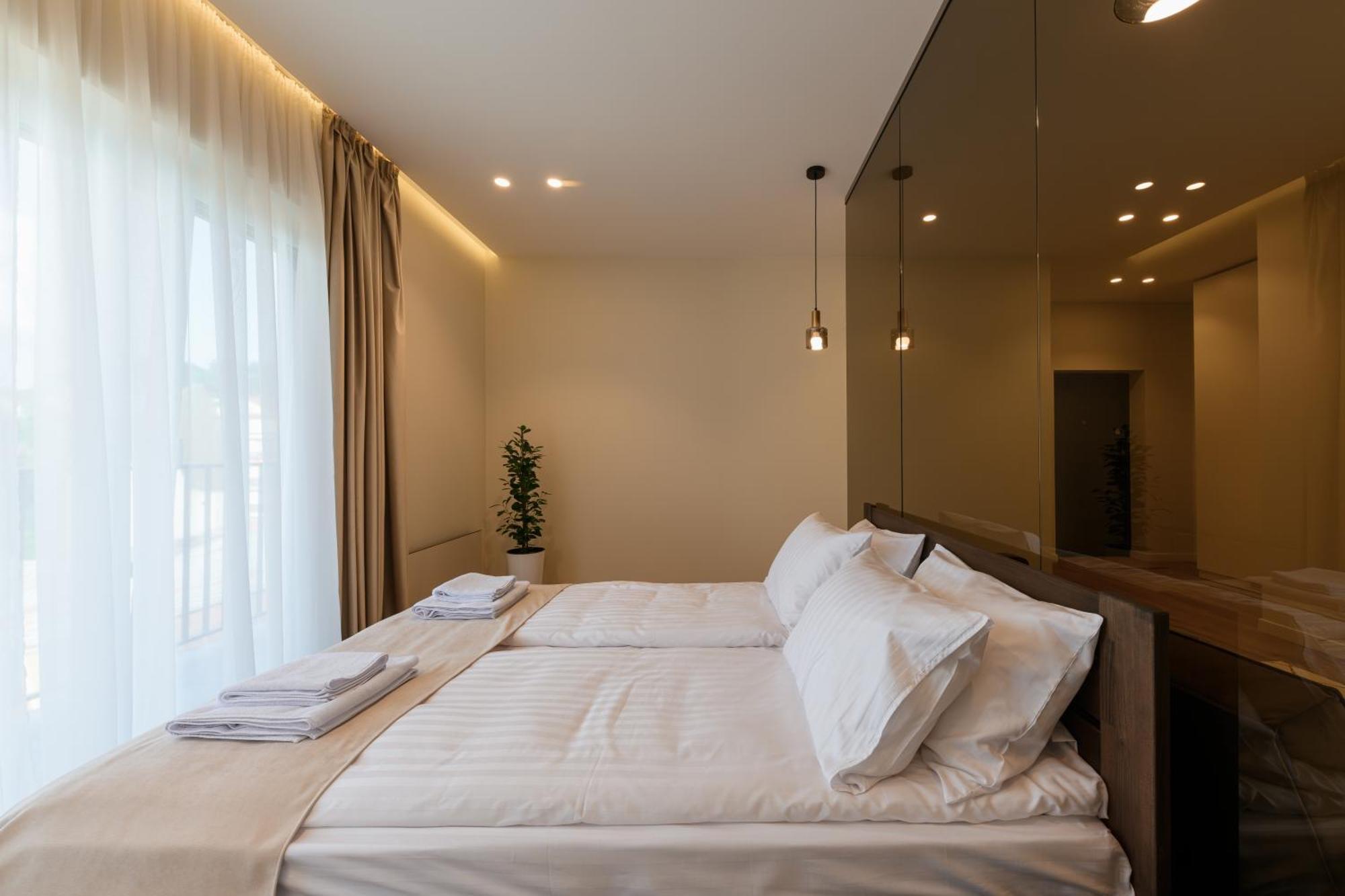 Мм Group Apartment Oezjhorod Buitenkant foto
