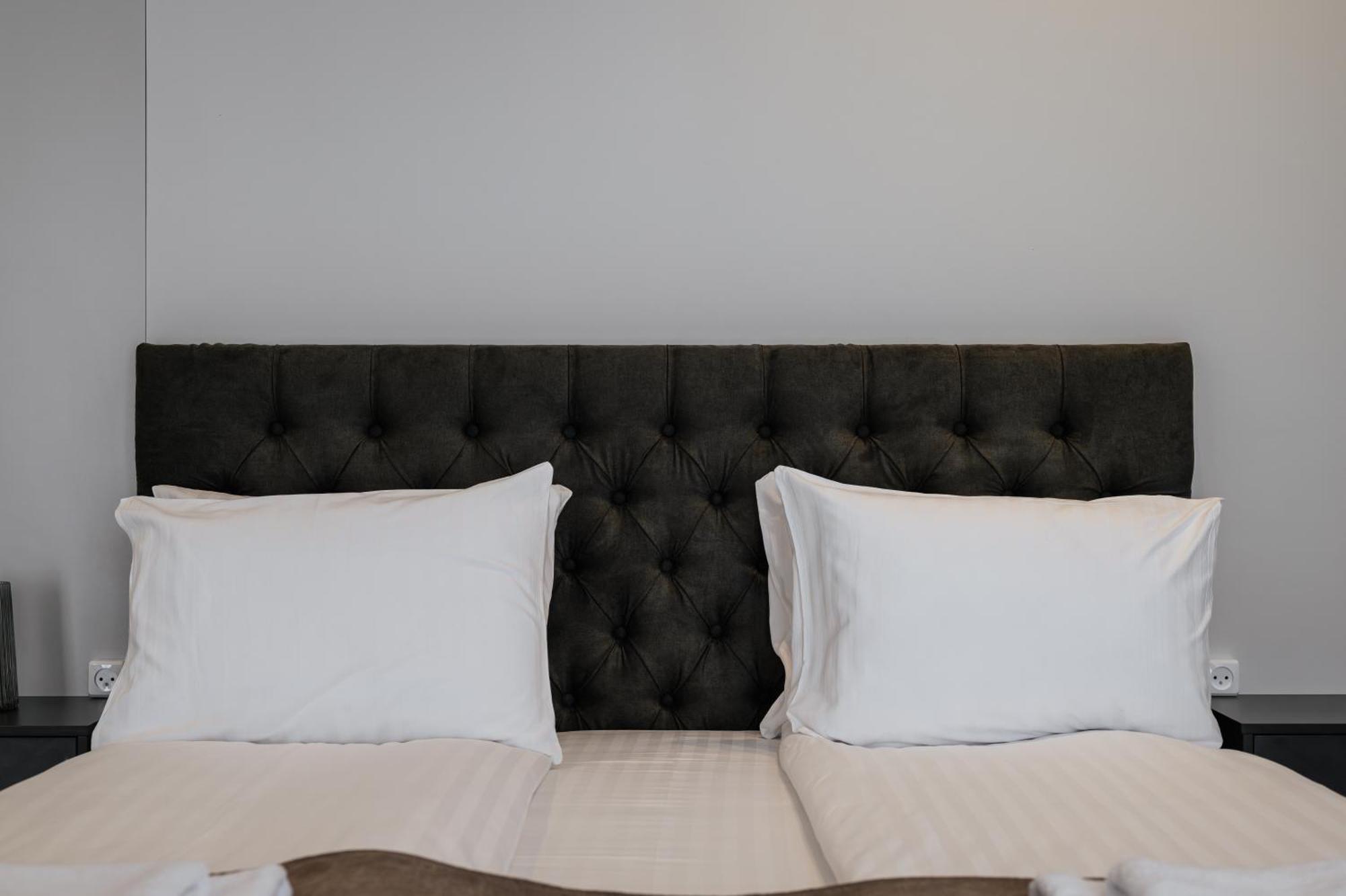Мм Group Apartment Oezjhorod Buitenkant foto