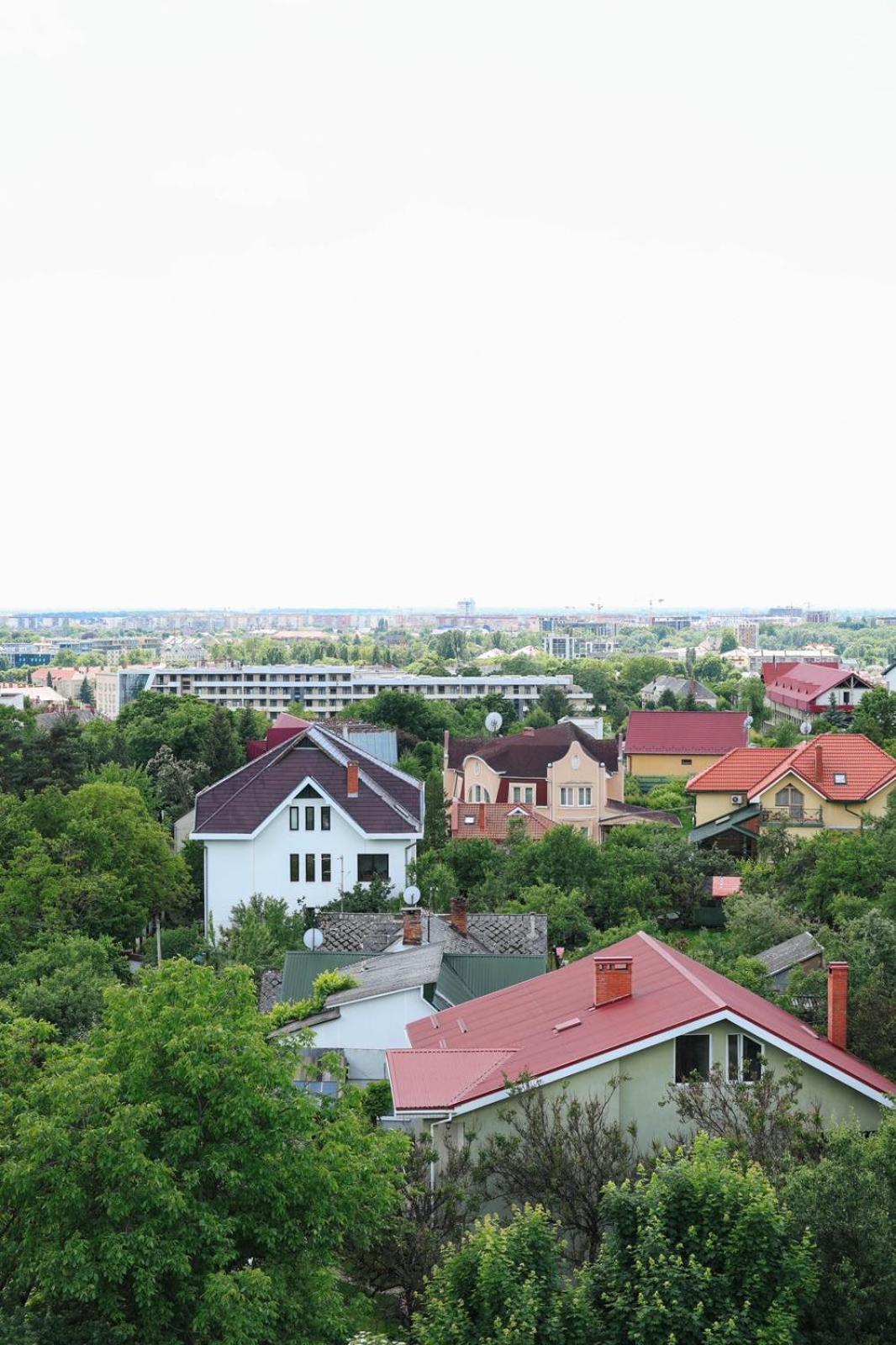 Мм Group Apartment Oezjhorod Buitenkant foto